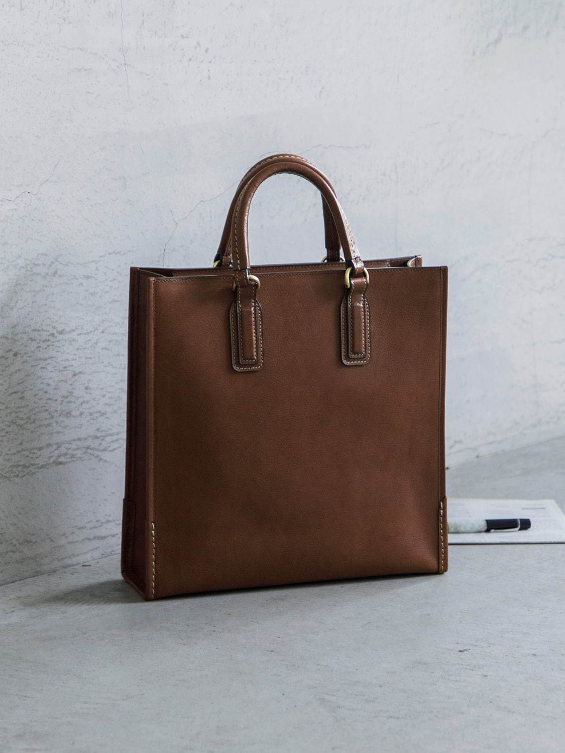 写真11/36｜土屋鞄製造所のメンズバッグ「ウルバーノ」に新色“チョコ