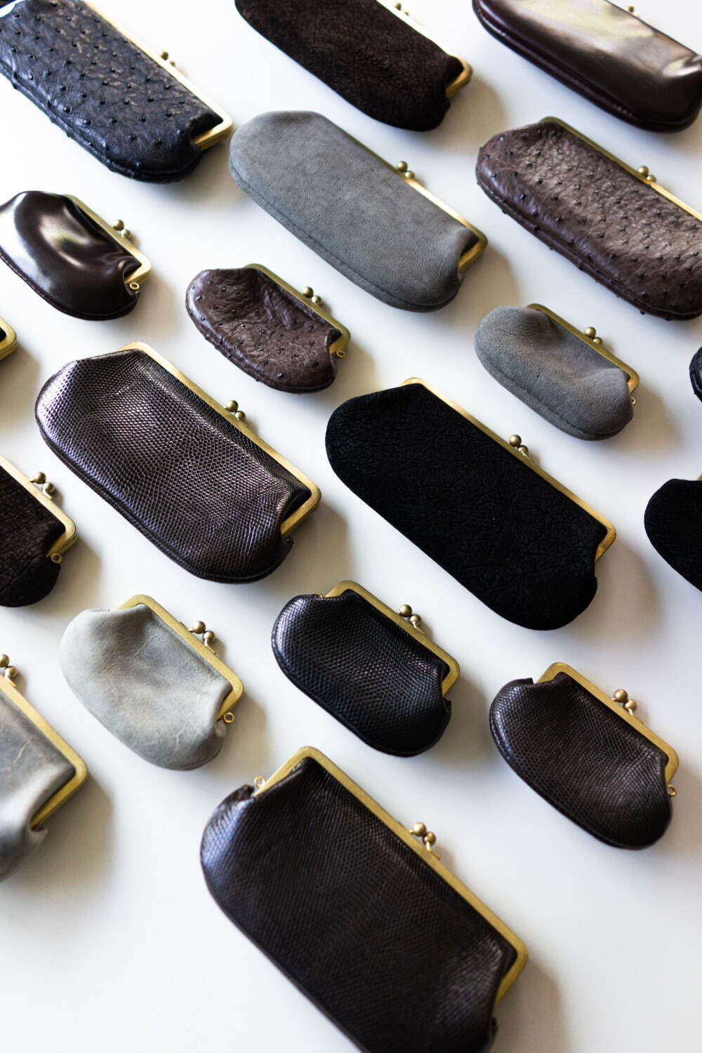 N25のがま口財布、最高品質の革×デットストックのファスナーで作る唯一