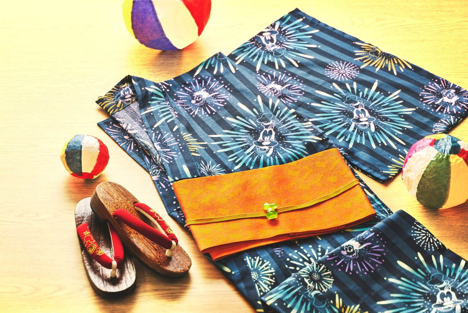 ディズニー「グーフィー＆マックス」デザイン“花火柄”浴衣＆ミッキー箔