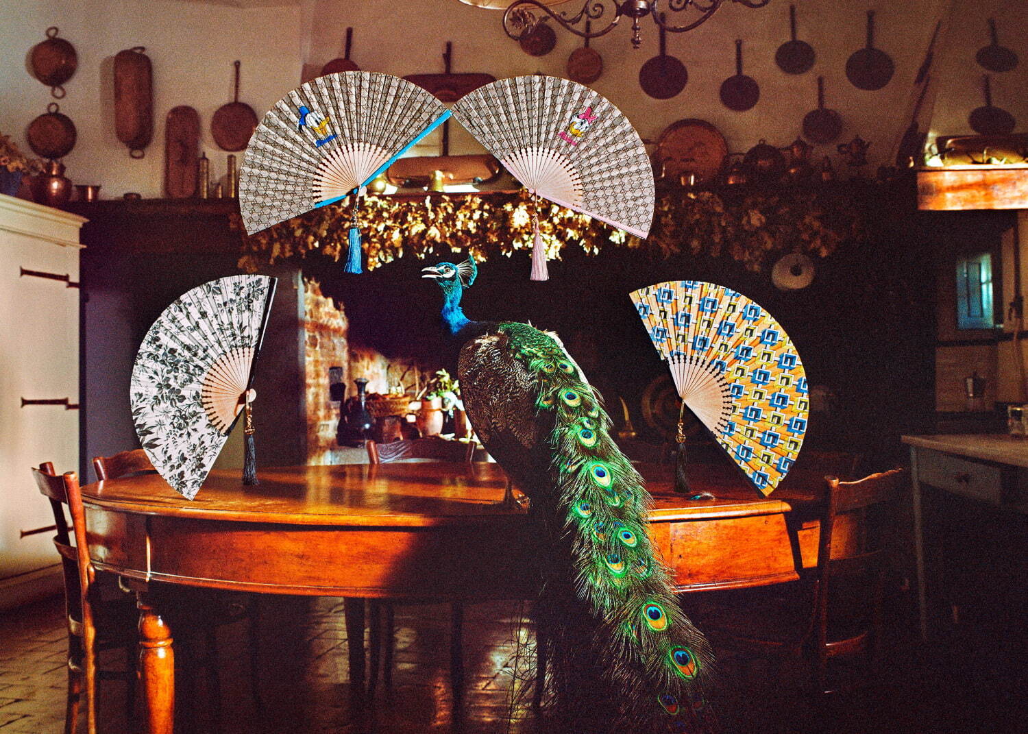 グッチ ライフスタイル」ディズニーのノートブックやGGパターンの