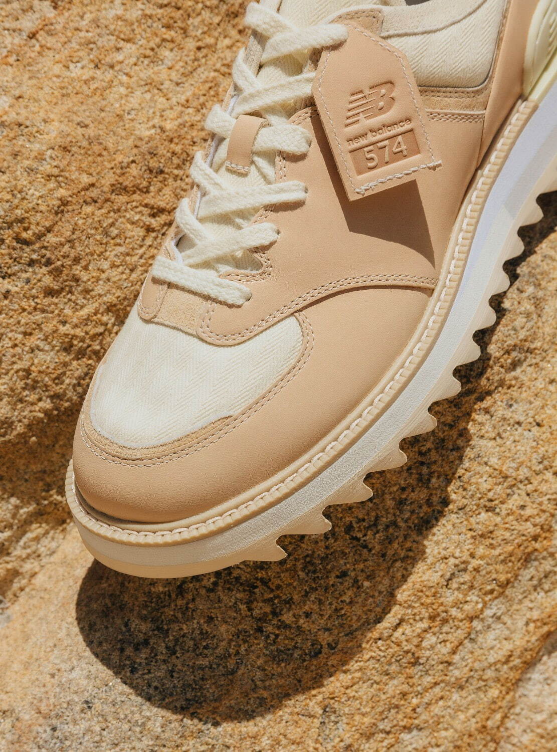 東京デザインスタジオ ニューバランスのスニーカー「TDS 574」レザー