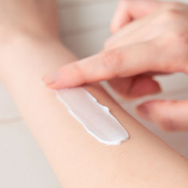 わき汗・ワキガ対策／SARAFINE（サラフィネ）｜フロムココロ公式