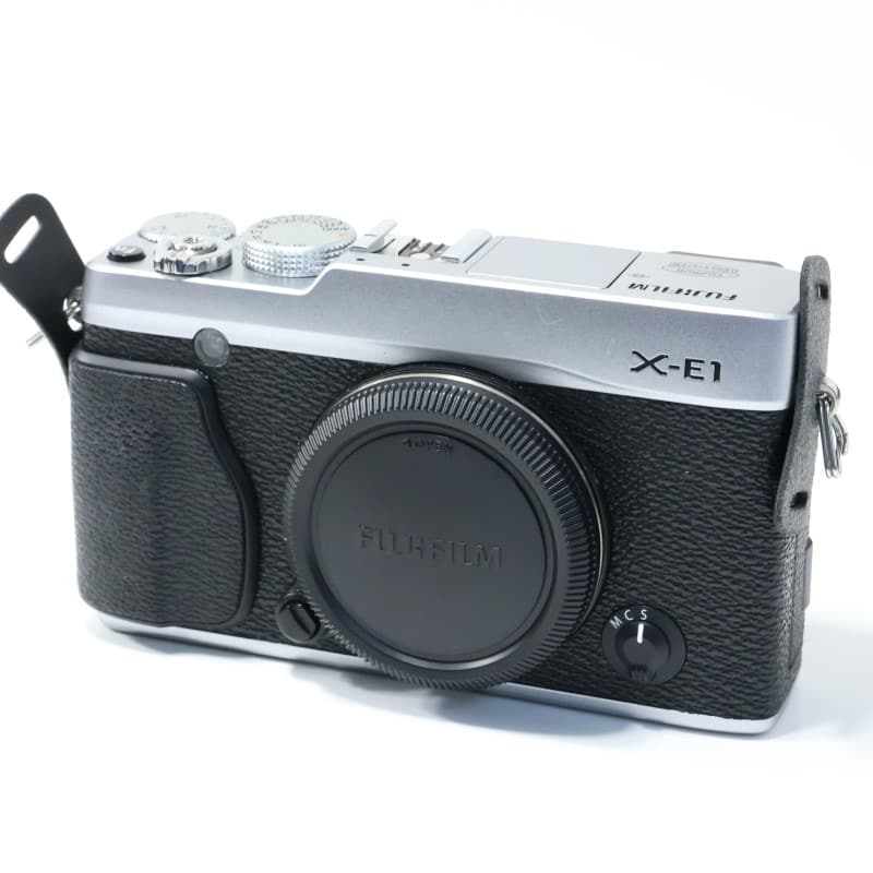 富士フイルム FUJIFILM X-E1 ボディ シルバー AB-ランク 中古｜フジヤ
