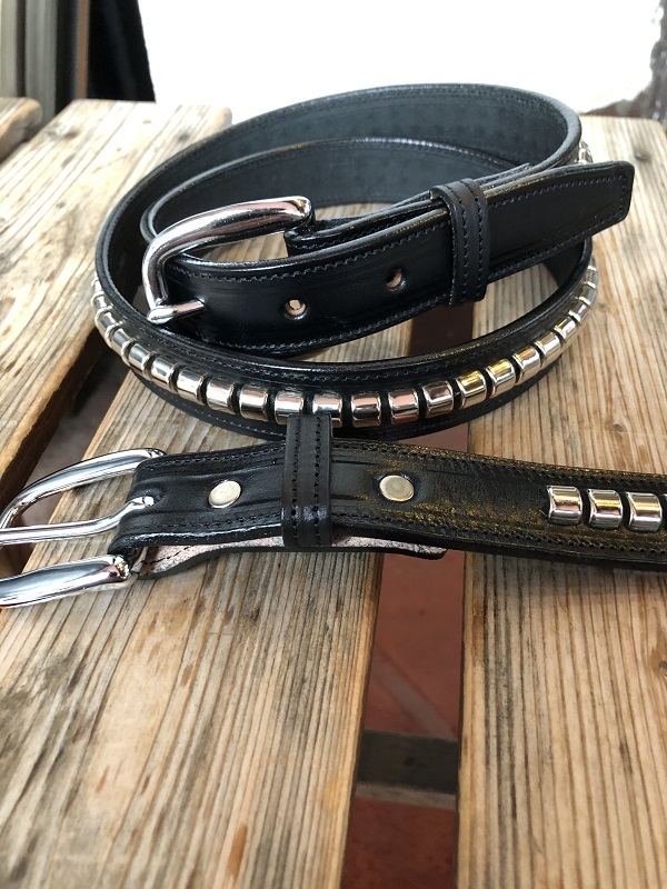 Tory Leather クリンチャースタッズベルト