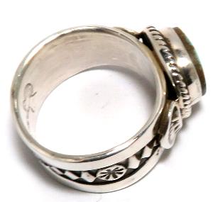 インディアンジュエリー ナバホ族のターコイズリング ネイティブ