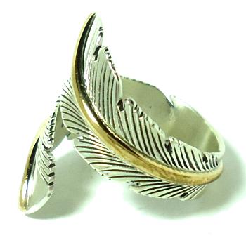 Harvey Mace（ハービー・メイス）フェザー リング