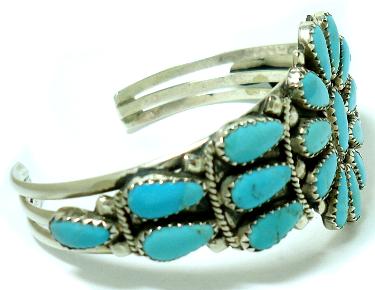 インディアンジュエリー ナバホ族のブレスレット・バングル