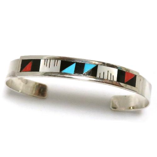 インディアンジュエリー ズニ族のブレスレット・バングル