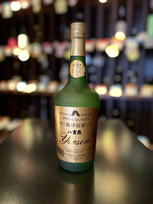 琉球泡盛 八重泉 樽貯蔵(グリーンボトル) 43度 720ml