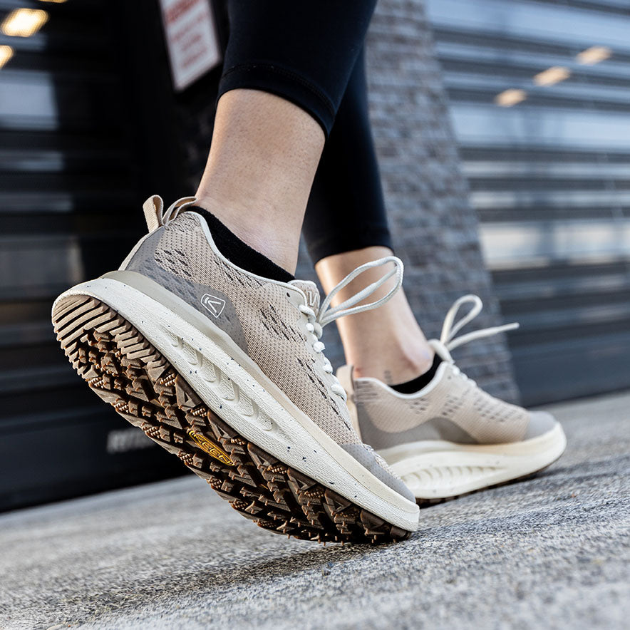 ウィメンズ ダブルケー400 ウォーキングシューズ | Plaza Taupe/Birch