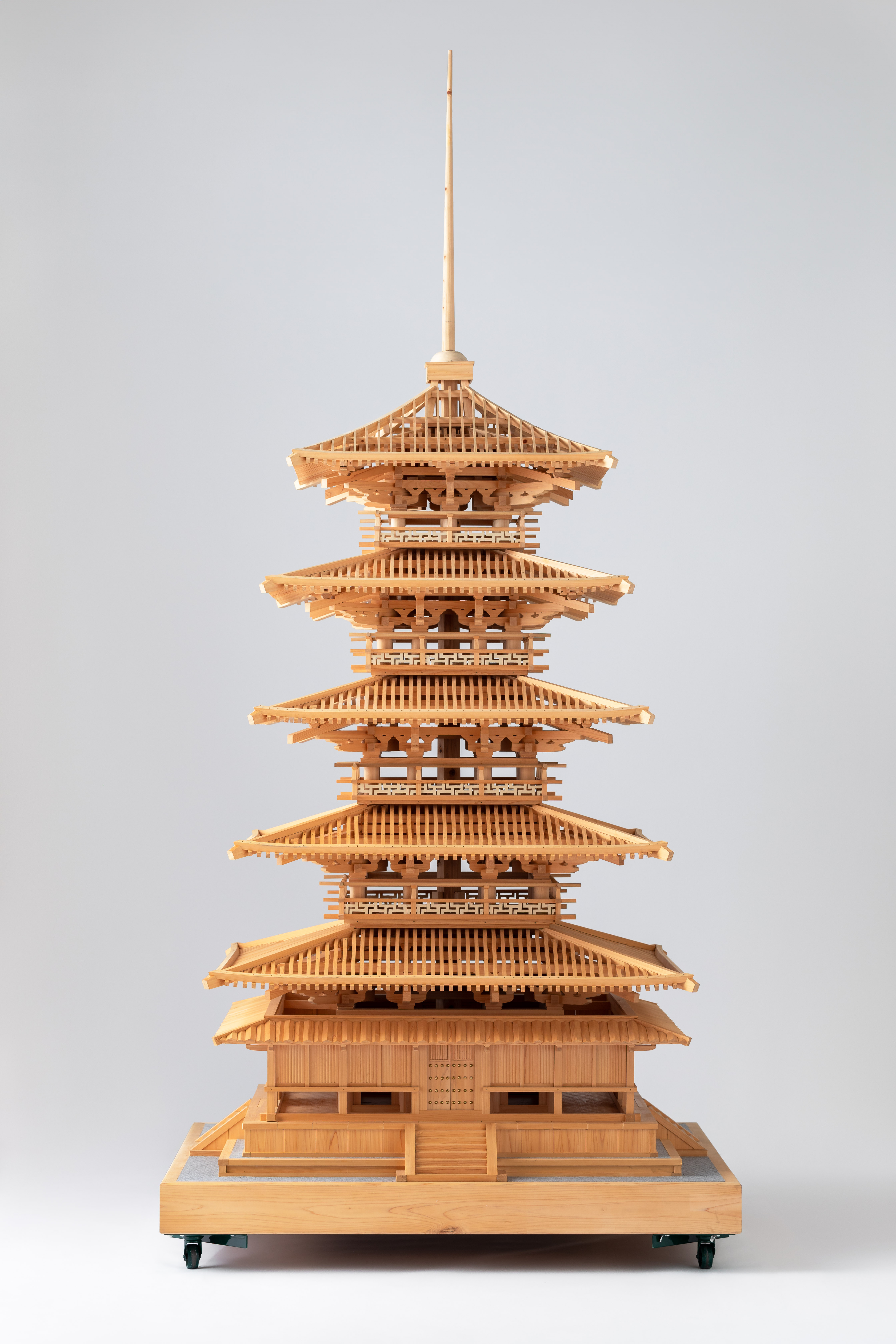 寺田倉庫株式会社｜【会期は8月25日(日)まで!】WHAT MUSEUM「感覚する