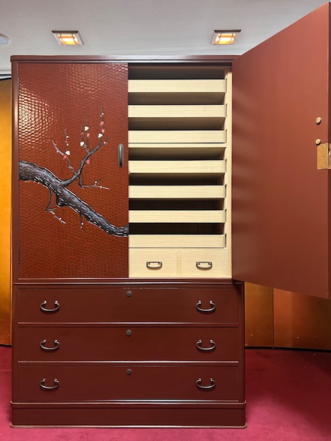 アウトレット商品 総桐小袖箪笥六ノ三 赤黒 | 桐たんす（桐箪笥）の