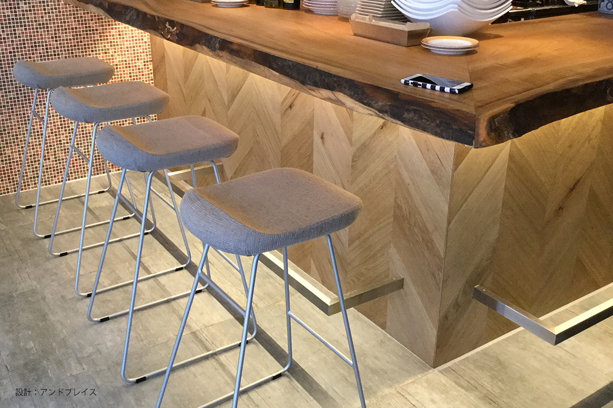 パネリング「リアルパネル ナララスティック ヘリンボーン