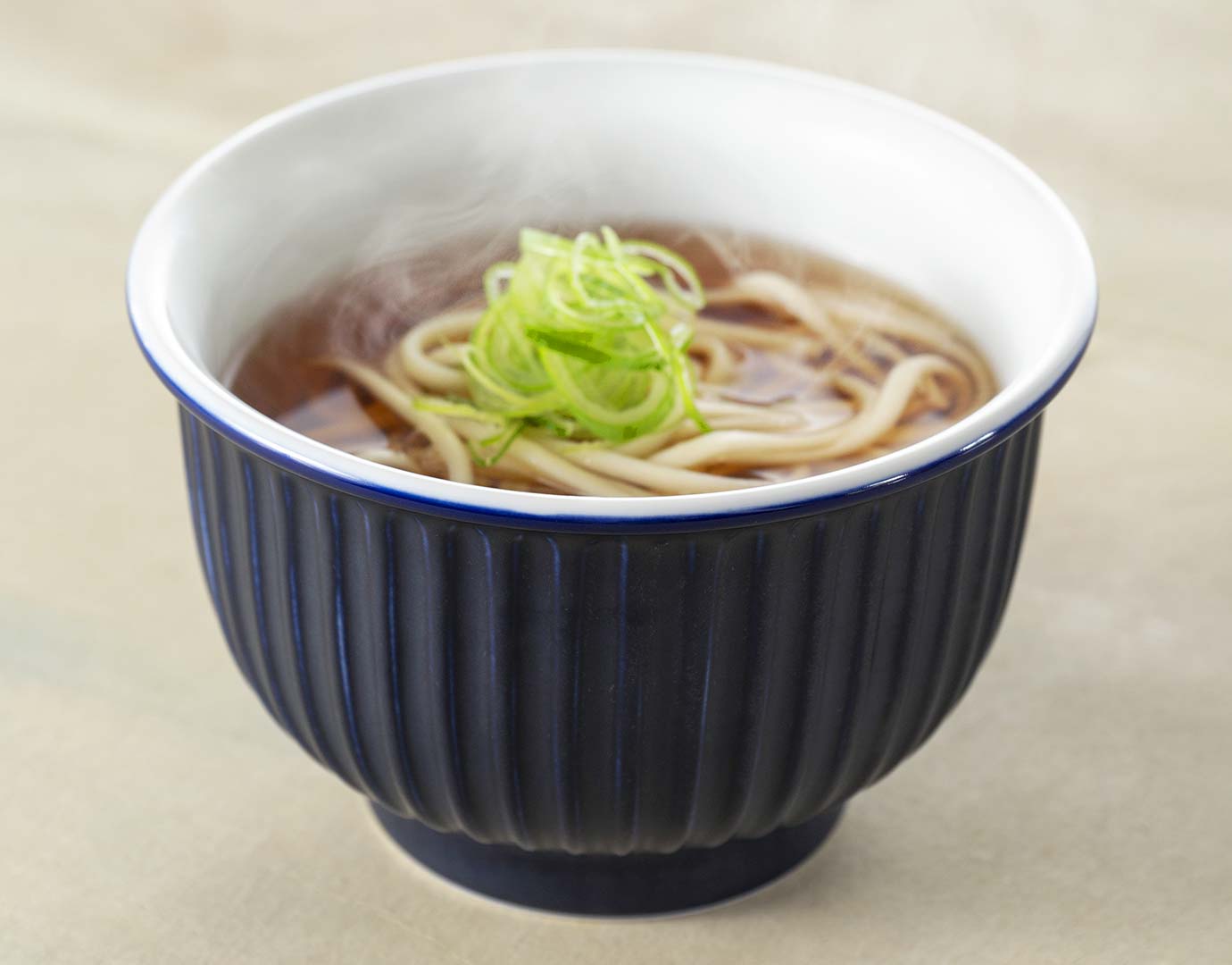 茅乃舎別誂え 深川製磁製 しのぎ深丼 瑠璃｜茅乃舎(かやのや)｜久原本