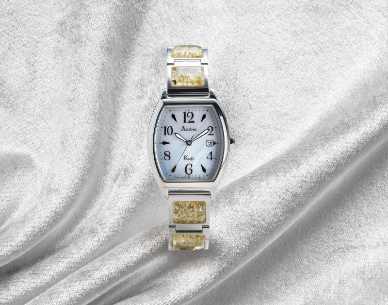 Amber Watch SIX シャンパンカラー - 久慈琥珀オンラインショップ