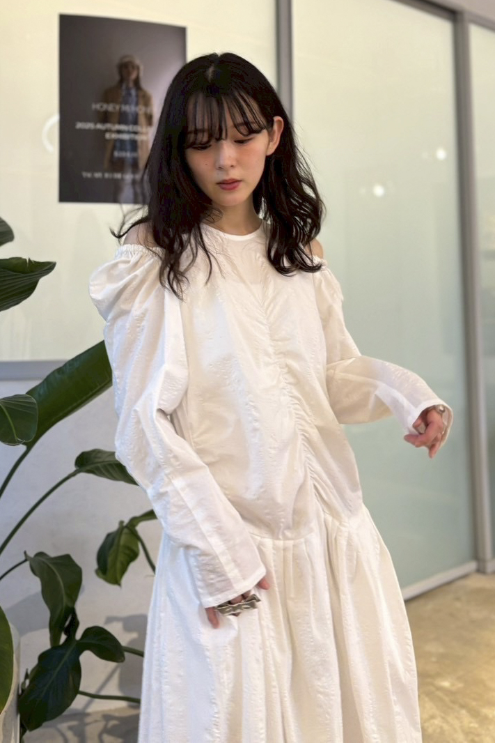 HONEY MI HONEY｜ショルダーカットオフギャザー ロングワンピース