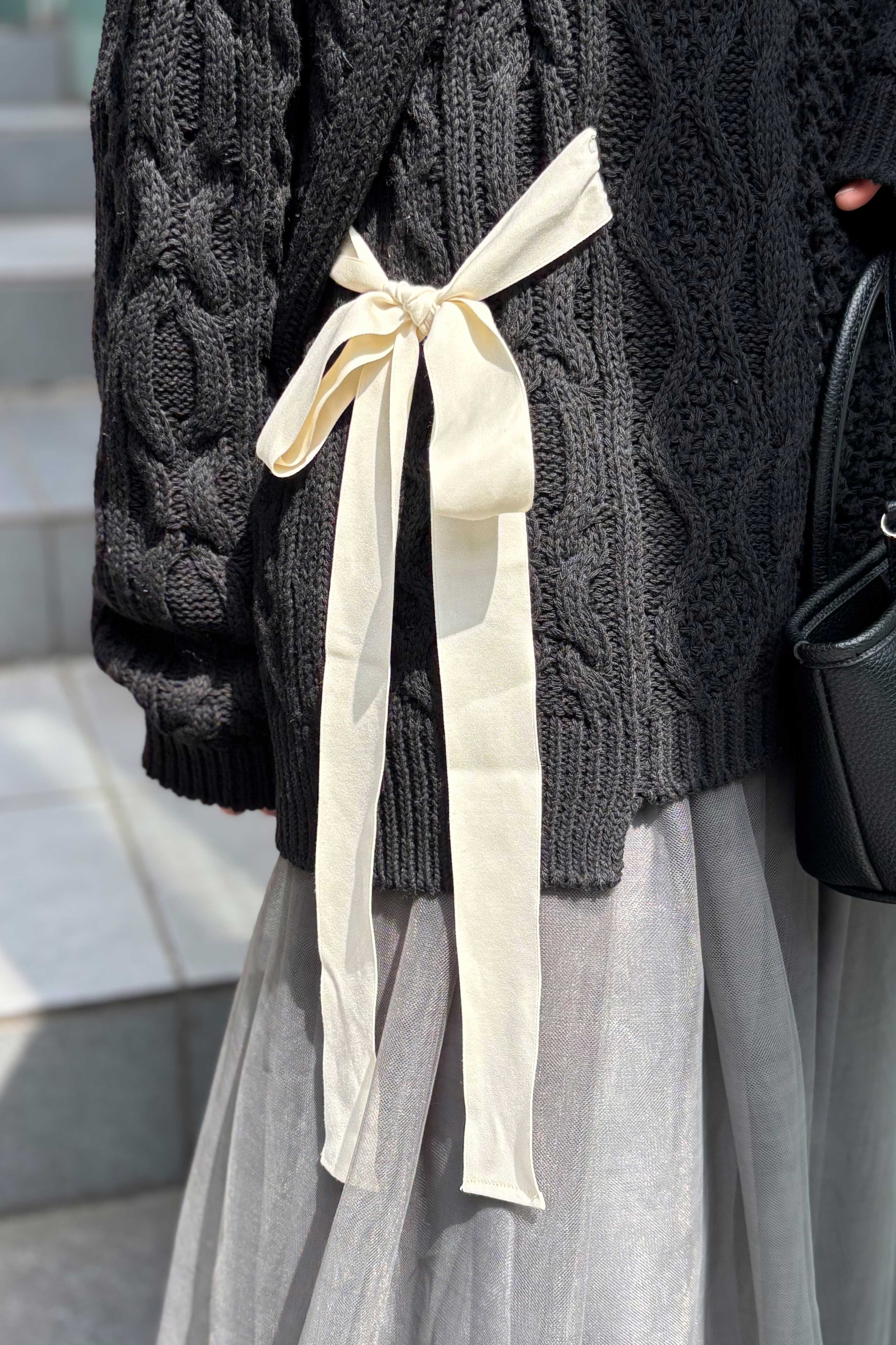 HONEY MI HONEY｜ケーブルリボンニットプルオーバー｜甘さと大人っぽさ