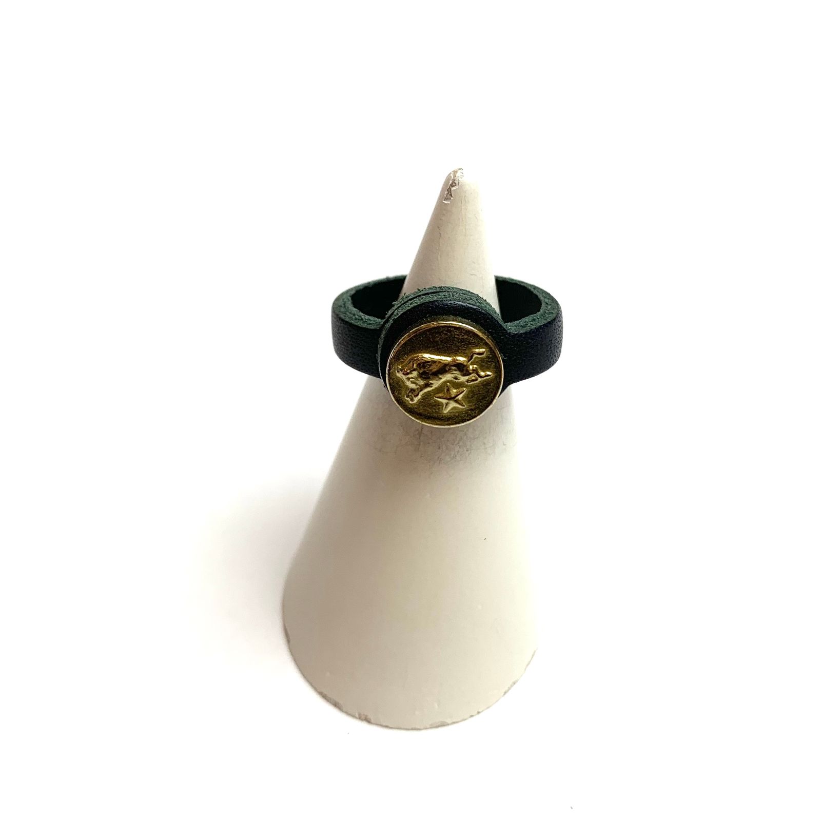 IL BISONTE - レザー コンチョ付き リング | HALLOW's web store