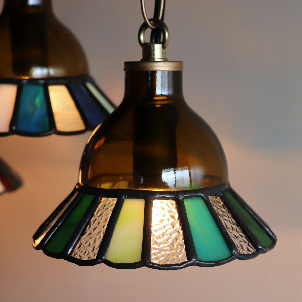 グリーン】ステンドグラスミニペンダントライト花型｜吊下げ照明・天井照明