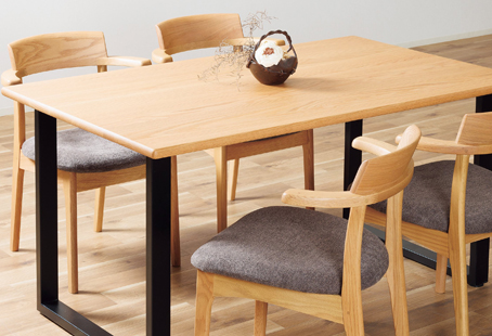 無垢材の家具』と『飛騨の家具』を造る『イバタインテリア』