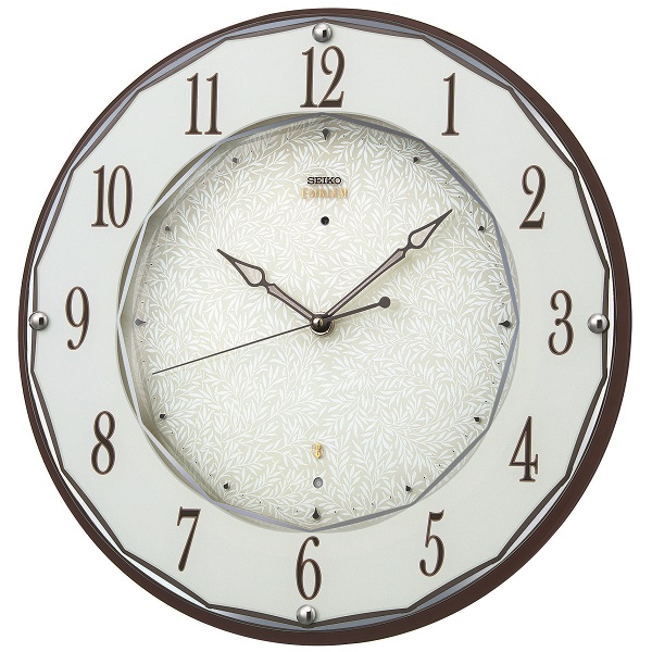 文字盤の植物模様が綺麗です！セイコーエンブレム掛け時計 SEIKO電波