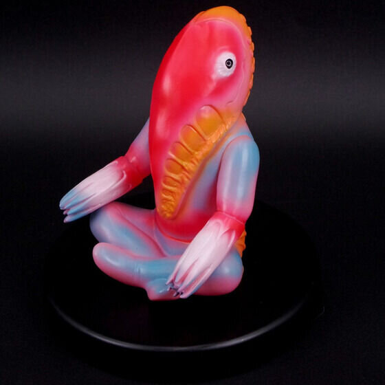 懐かしさ漂う昭和レトロカラー！「ウルトラセブン」人気キャラクターの