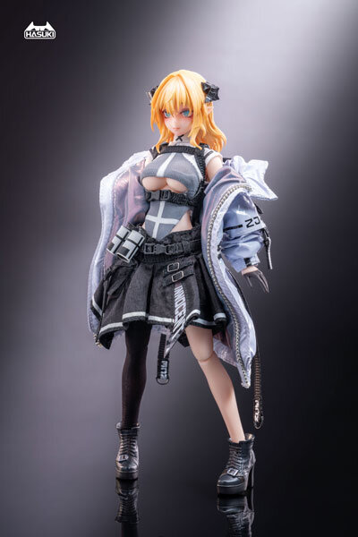 アズレン』水着の大鳳 、『勝利の女神：NIKKE』メイド衣装のプリバティ