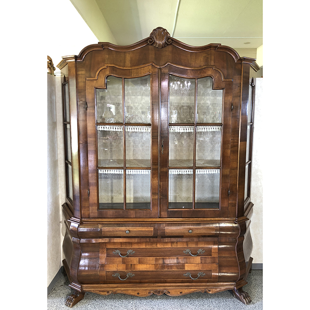 イタリア製｜ワイドキャビネット｜飾り棚｜三面ガラス｜少々難あり
