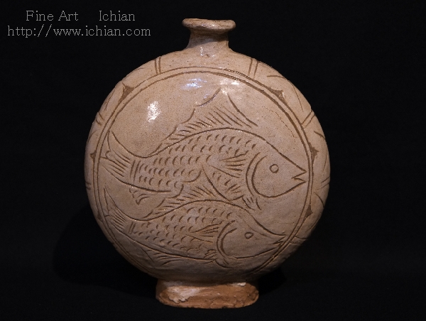 NO406 粉青沙器 魚絵壺 韓国陶器 NO406 粉青沙器 魚絵壺 韓国陶器