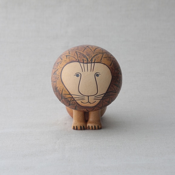定番品】Lisa Larson Lion Medium｜入荷待ち商品｜IDEE SHOP Online