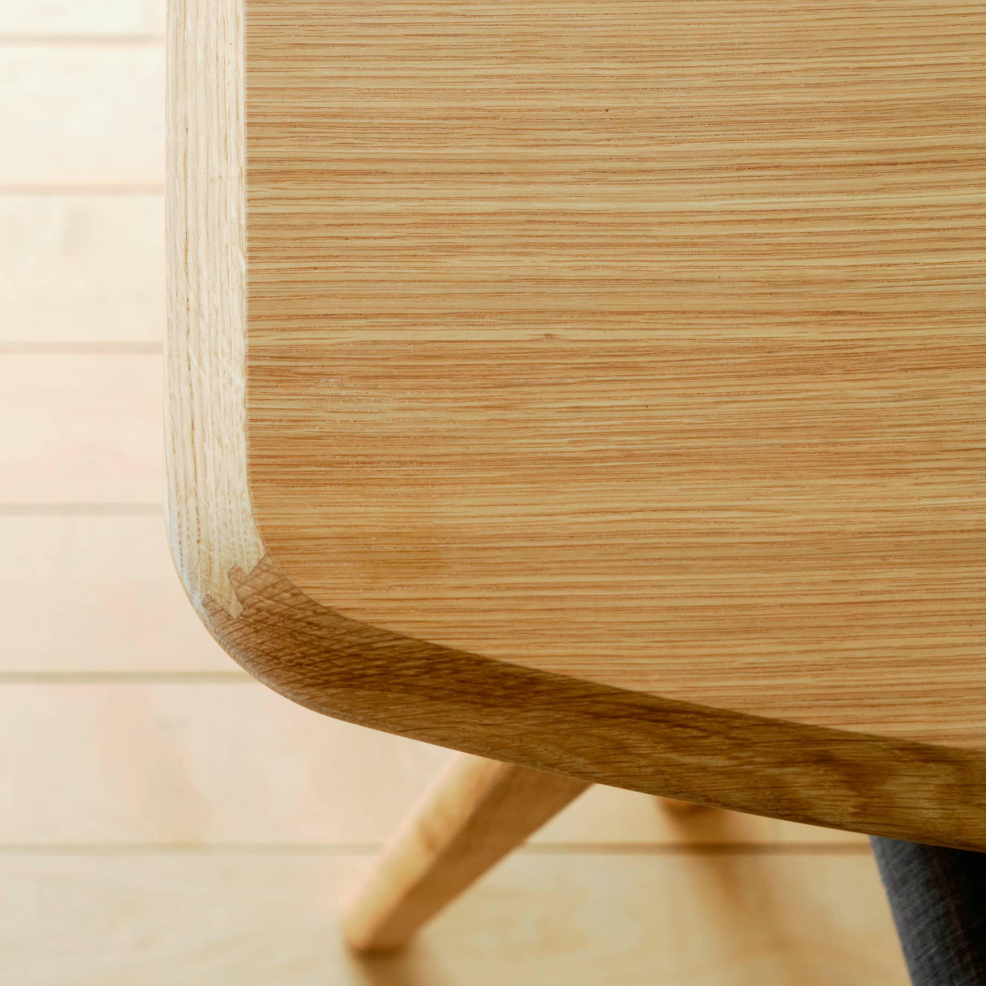 IKI DINING TABLE 900｜ダイニングテーブル｜IDEE SHOP Online