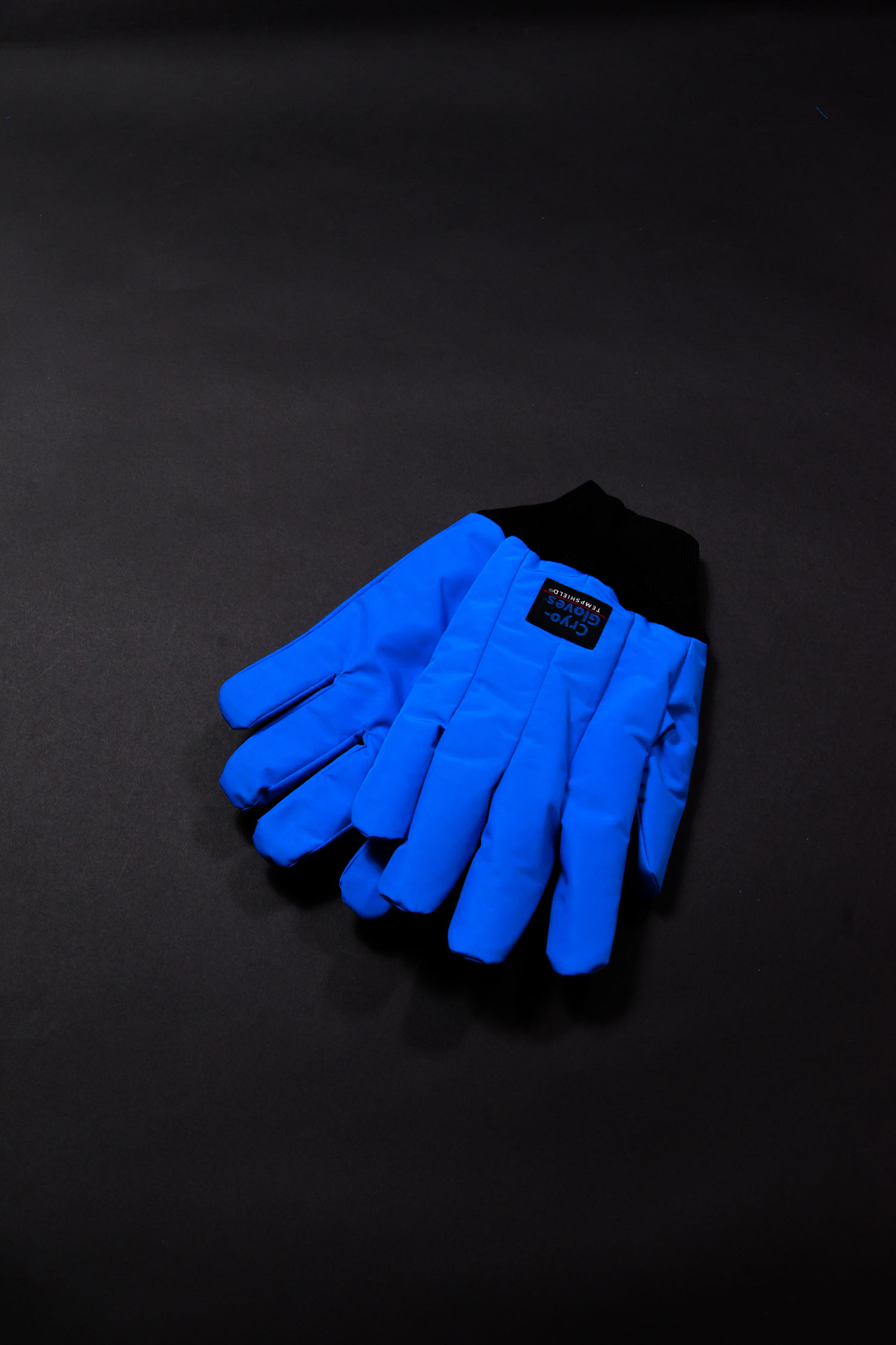 理化学機器の専門商社‐株式会社アイシス