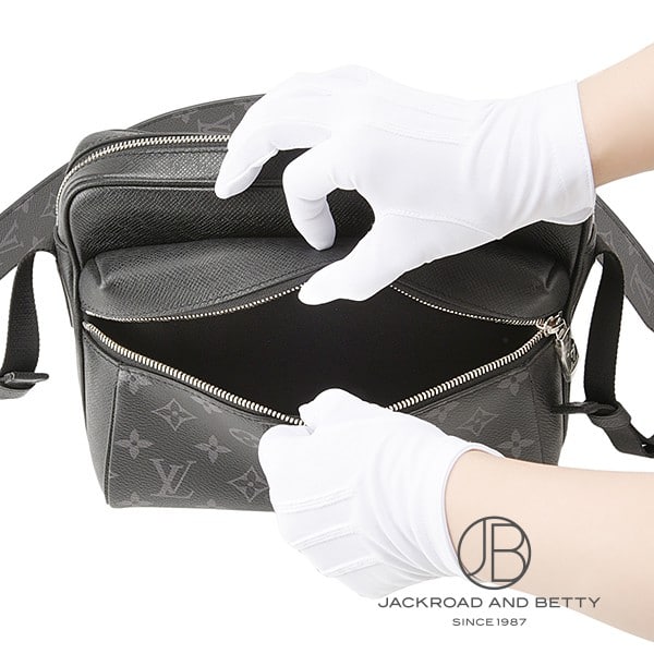 アウトドア・メッセンジャー PM モノグラム ブラック 黒[M30233