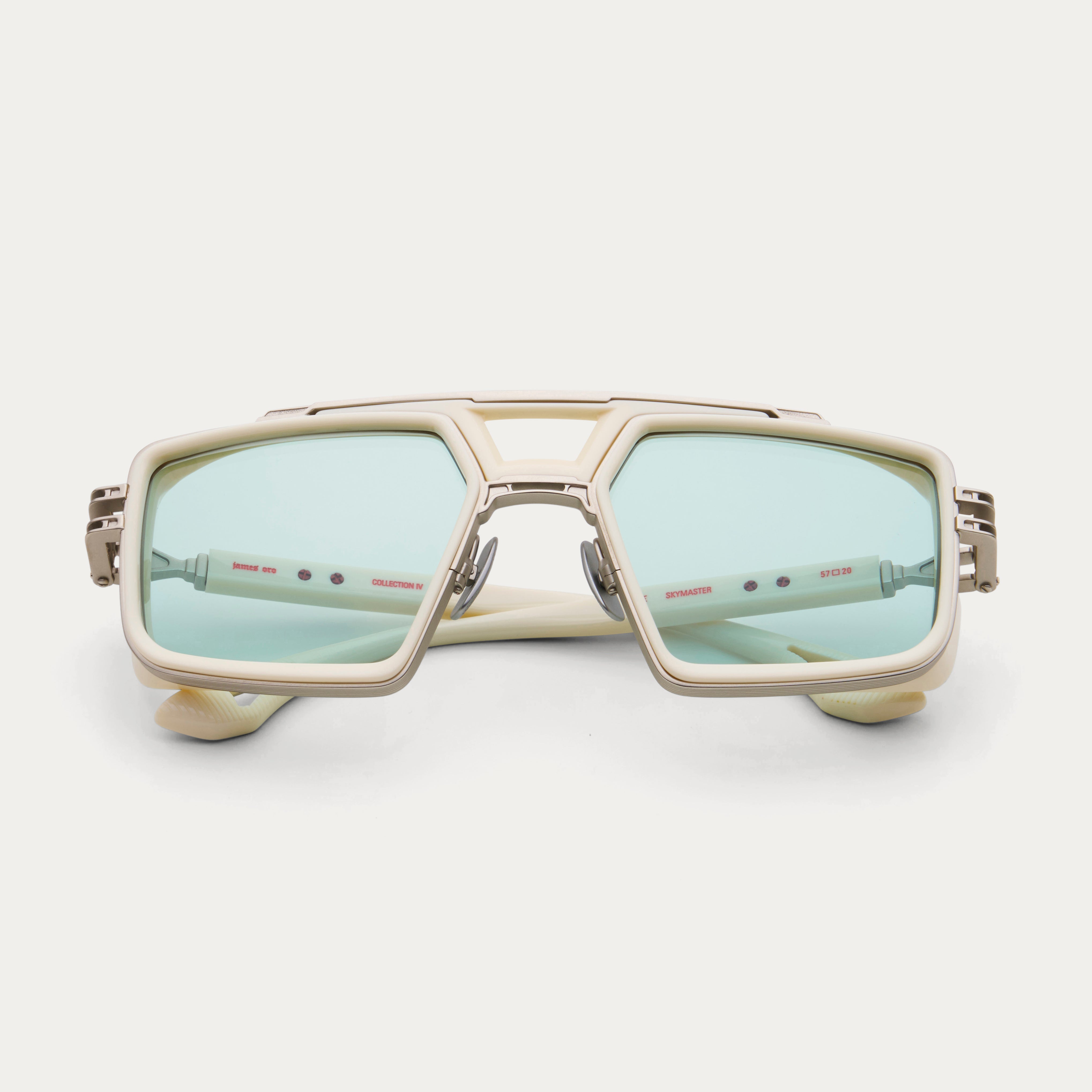 CRYSTAL IVORY SKYMASTER – JAMES ORO