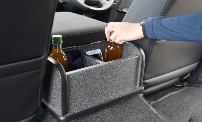 ハイエース／キャラバン】純正コンソールボックスを多機能コンソール