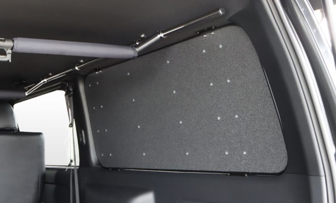 ハイエースリアサイドガラス窓埋めインテリアパネル ハイエース