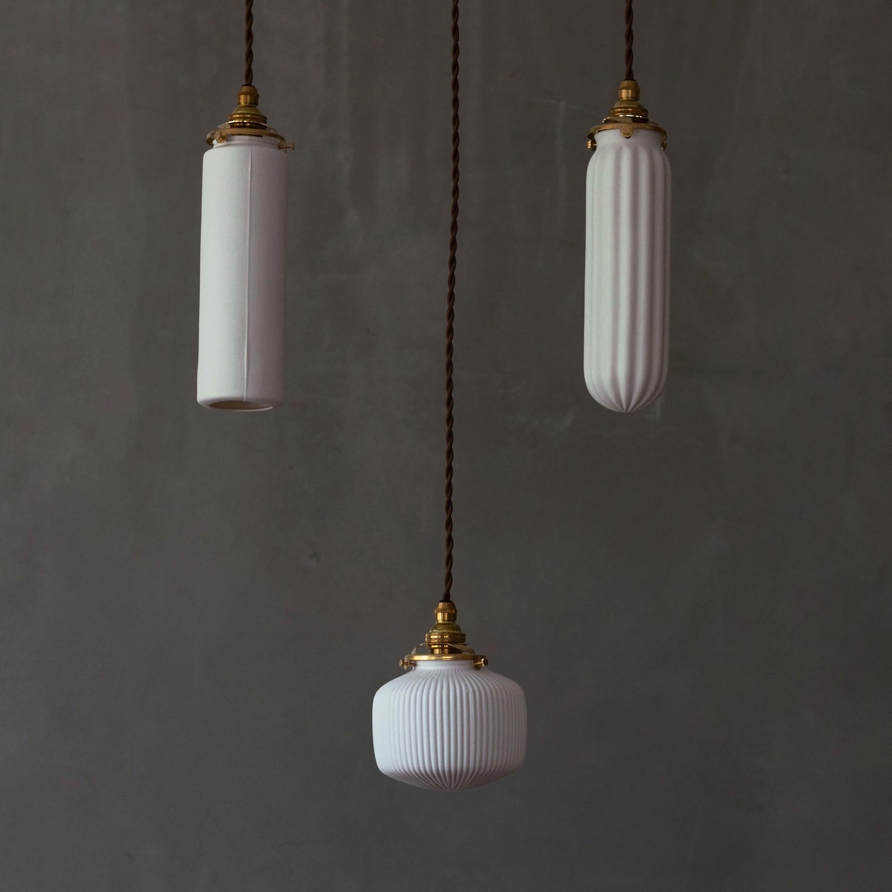 飛松灯器 Sサイズ｜ペンダントランプ｜オルネ ド フォイユ公式