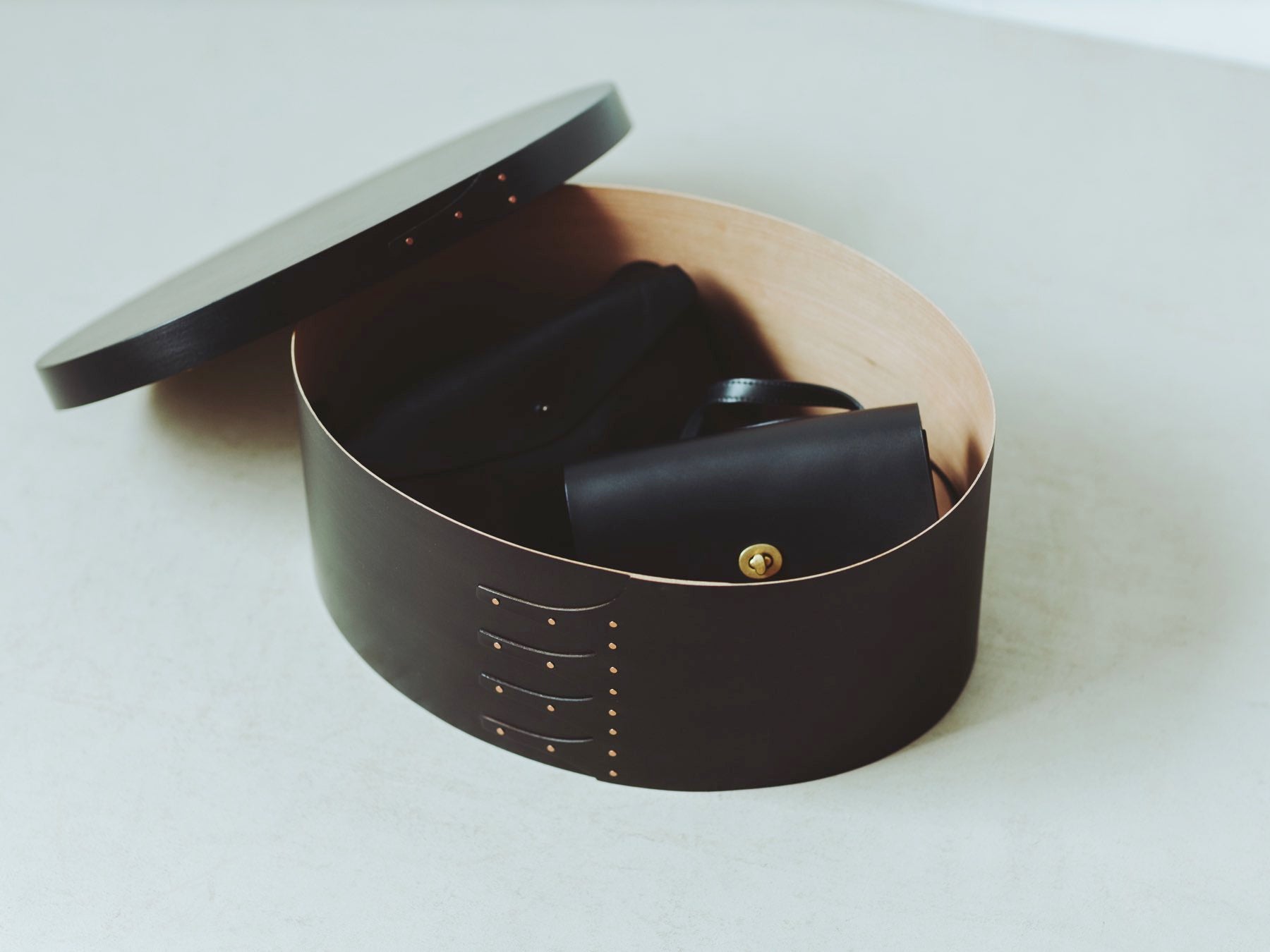 シェーカーオーバルボックス／ブラック｜シェーカーボックス｜オルネ