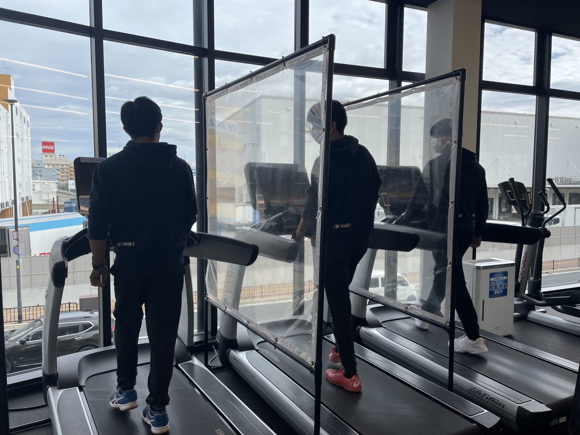 標高2500mを体験！低酸素ジム見学に伺いました！ - 大阪ハイ