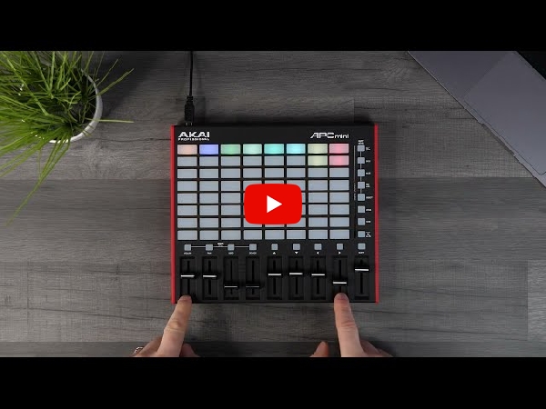 APC mini MK3を使えばライブから楽曲制作まで幅広く使える！！AKAI