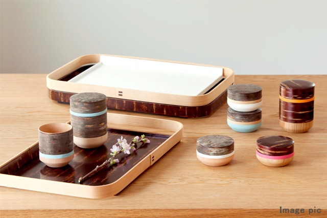 秋田の伝統工芸、キーホルダー、樺細工（かばざいく、桜皮細工）。地元