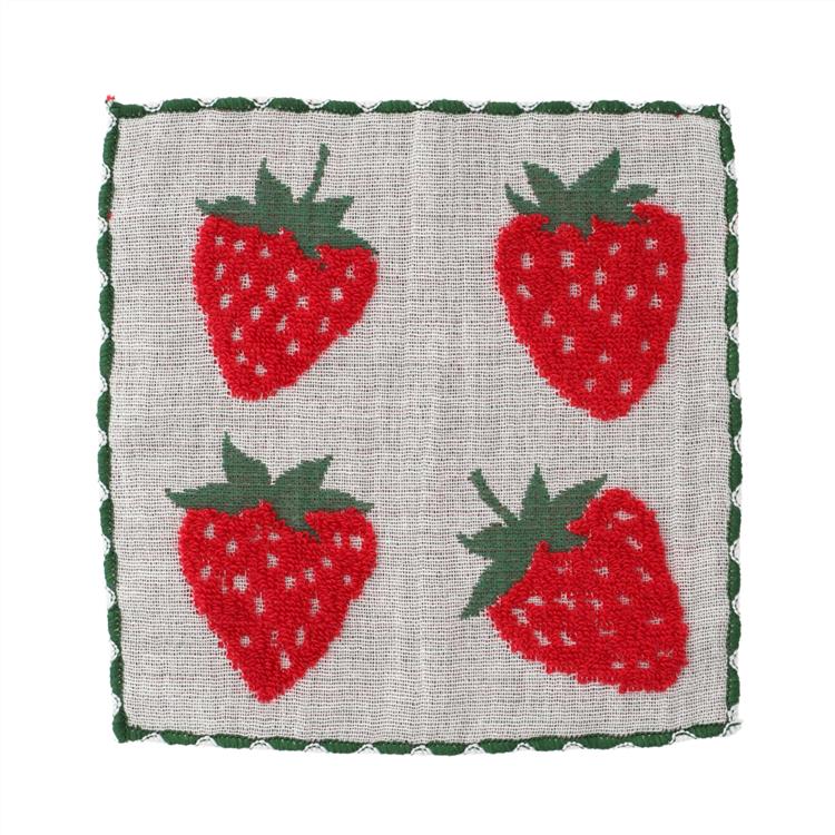 BOX入りミニハンカチ いちご HE.llO【ロフト限定】: キャラクター