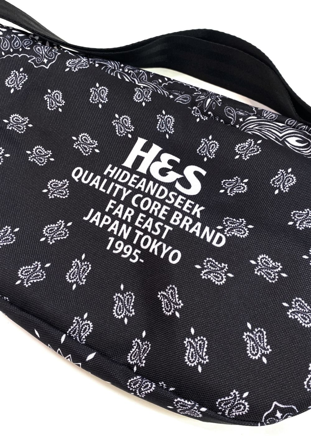 HIDE AND SEEK - × CHROME / SABIN 6L SLING HIDE&SEEK edition