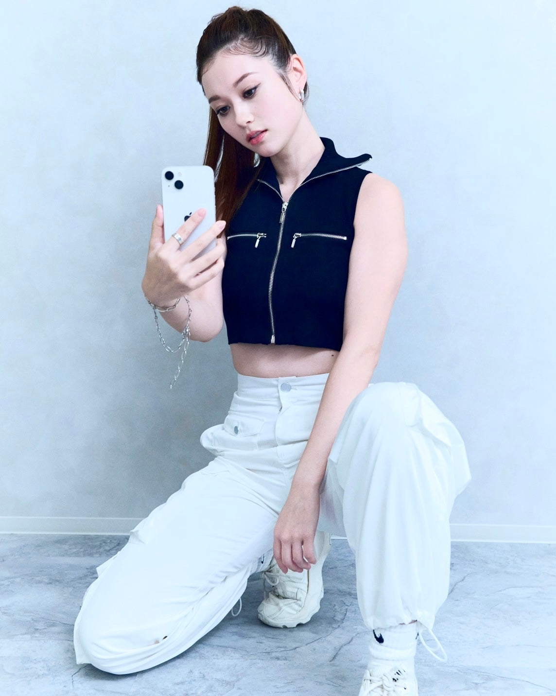 no-sleeve zip-up tops｜ノースリーブジップアップトップス – Lazzli.