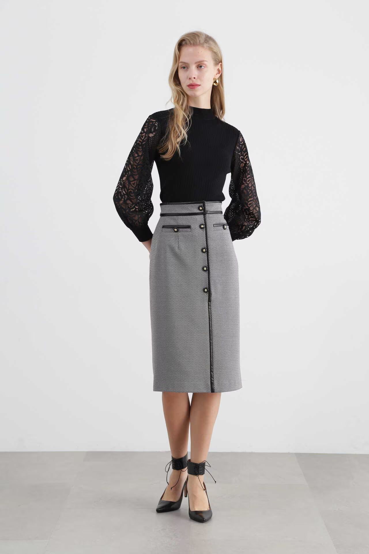 PINKY&DIANNE - レースコンビニットプルオーバー（ブラック）レーヨン