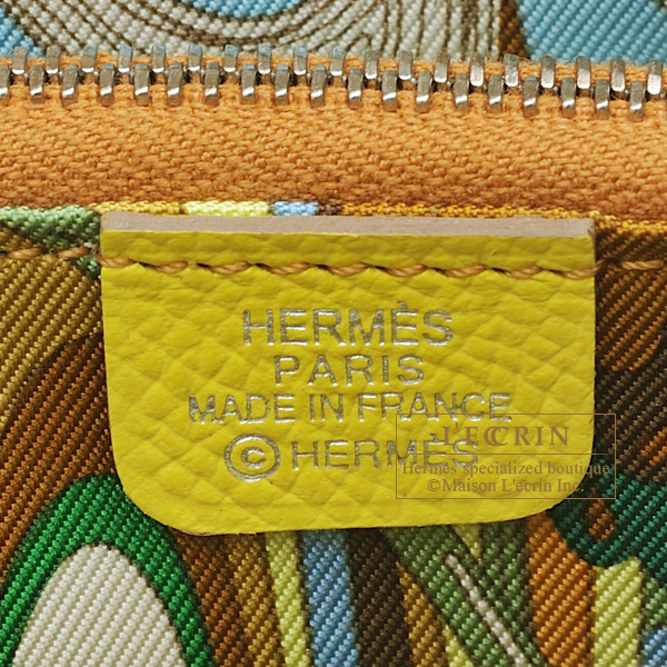 エルメス アザップ シルクイン コンパクト ライム/ セサミ ヴォー