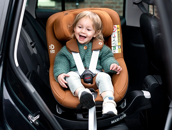 チャイルドシートのMAXI-COSI（マキシコシ）