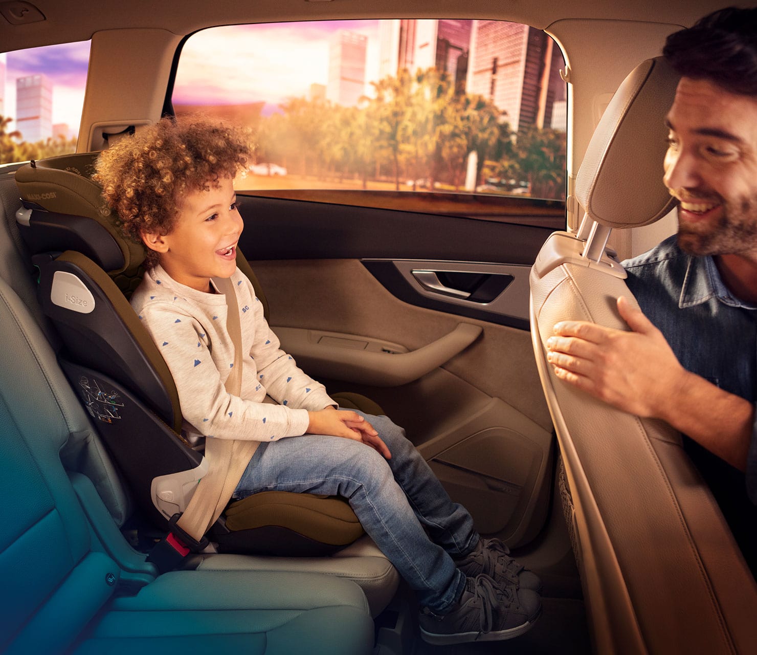 チャイルドシートのMAXI-COSI（マキシコシ）