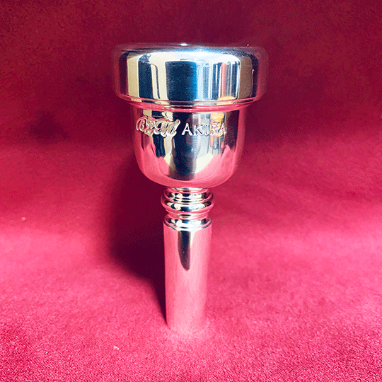 ブラスラボ・モモ ユーフォニアムマウスピース 【AKIRA+】: 管楽器