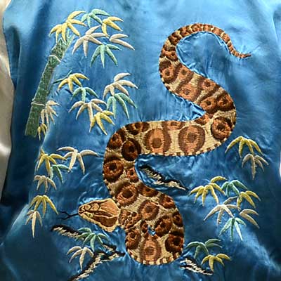 テーラー東洋スカジャン・港商 SPECIAL EDITION「蝮×白蛇」スペシャル